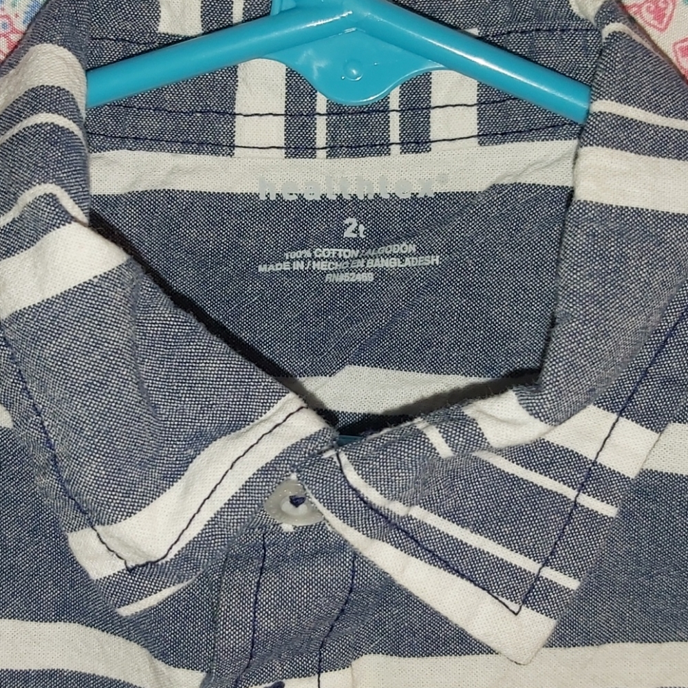 🍍Button up 👕 - Picture 2 of 2